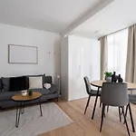 아파트 Farawayhomes #13 *