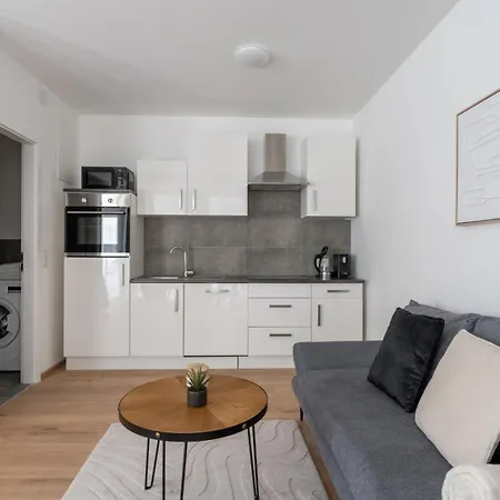 Farawayhomes #a4 Appartement