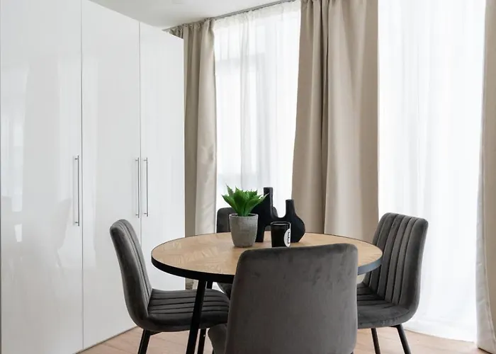 Farawayhomes #13 شقة *